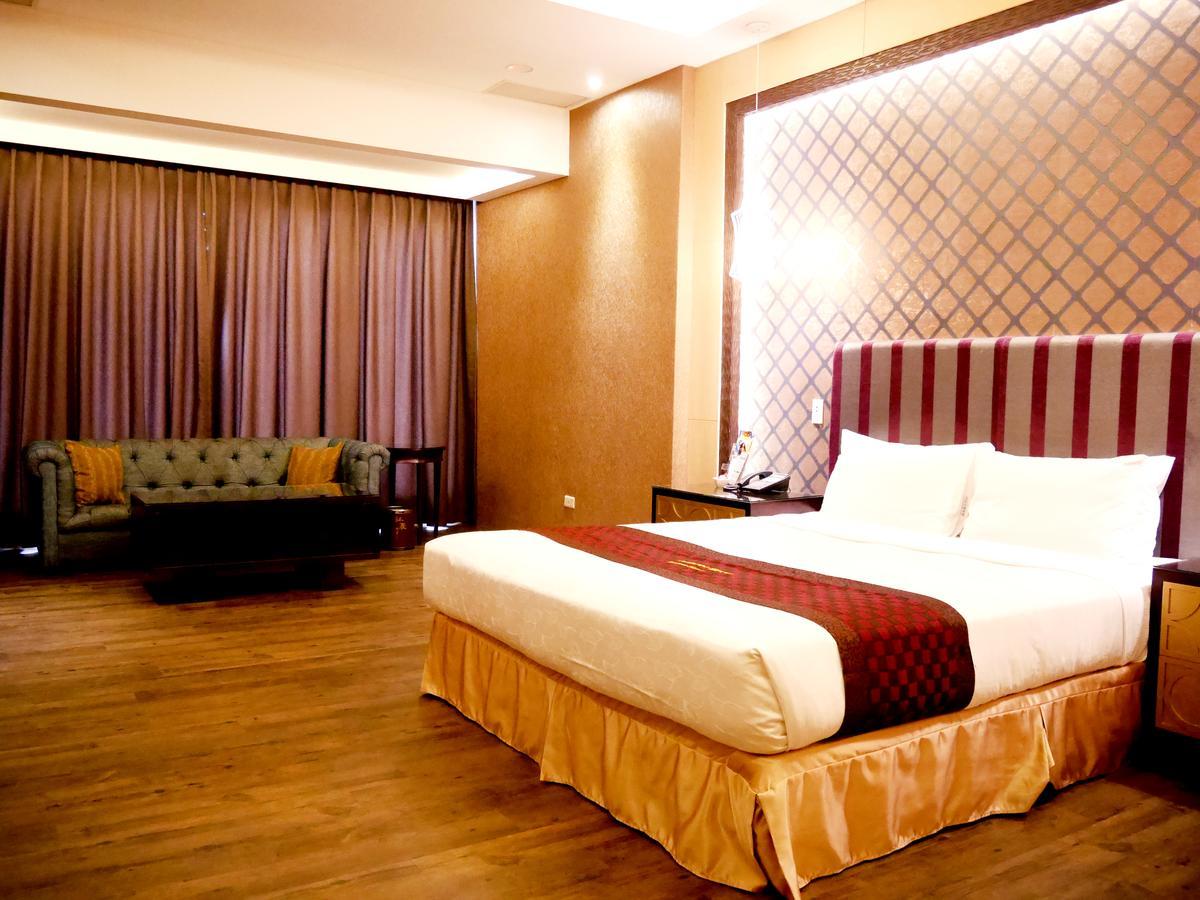 Moonshy Boutique Motel Taichung Exterior photo