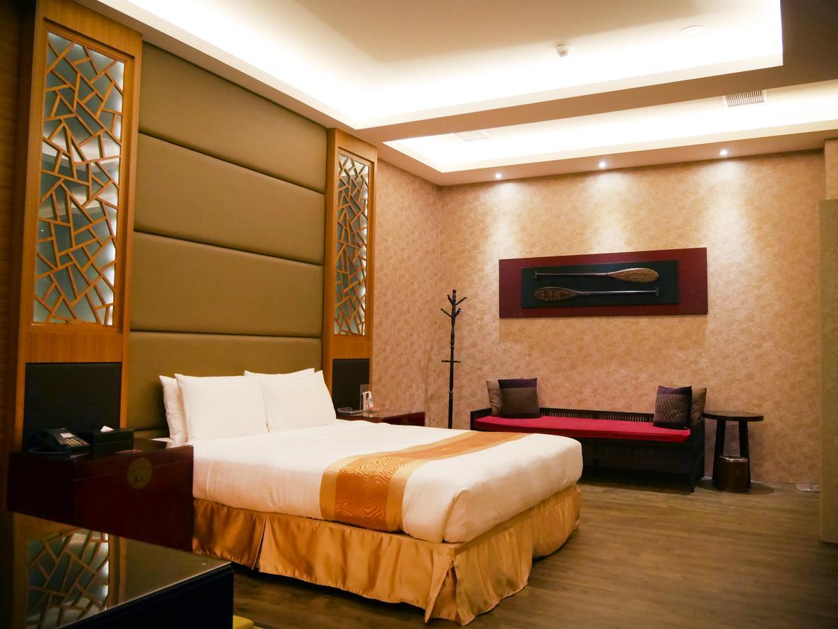 Moonshy Boutique Motel Taichung Exterior photo