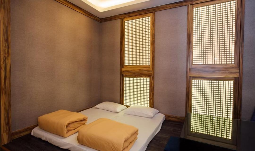 Moonshy Boutique Motel Taichung Exterior photo