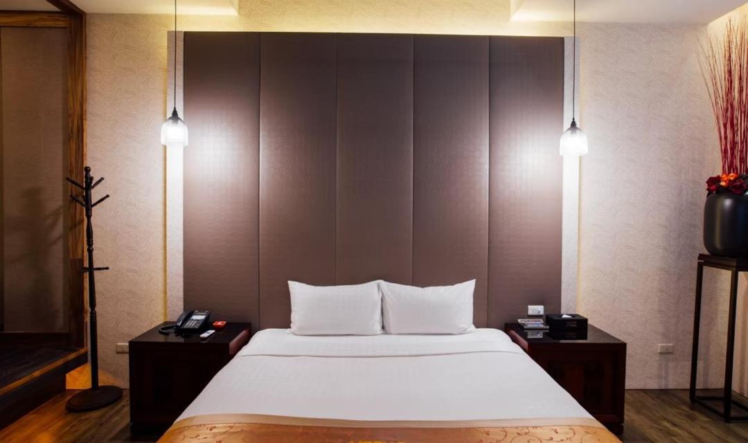 Moonshy Boutique Motel Taichung Exterior photo